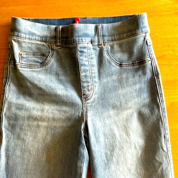 Spanx Ankle Skinny Jeans Medium - Picture 3 of 5